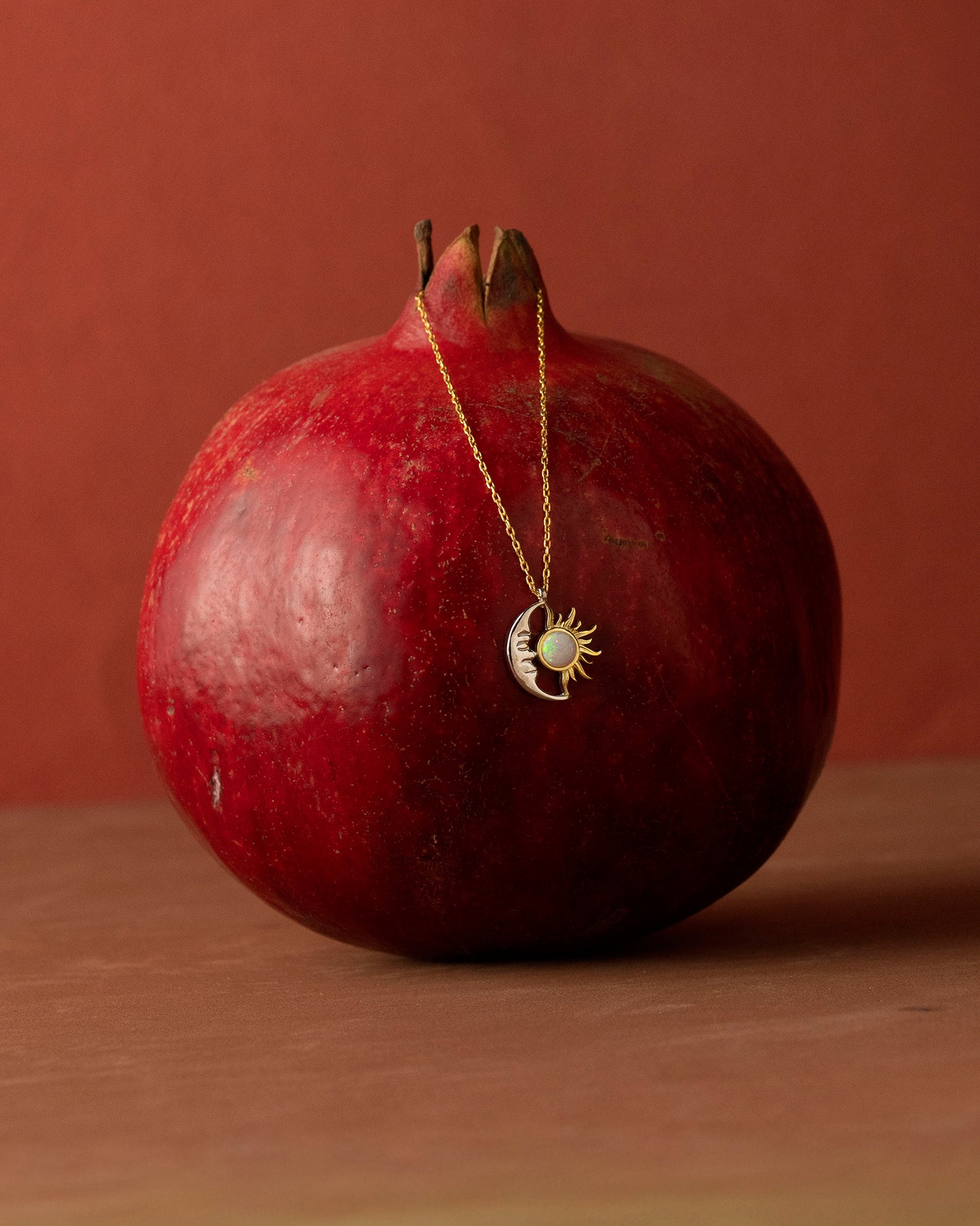 925 Ayar Gümüş Güneş & Ay Opal Kolye