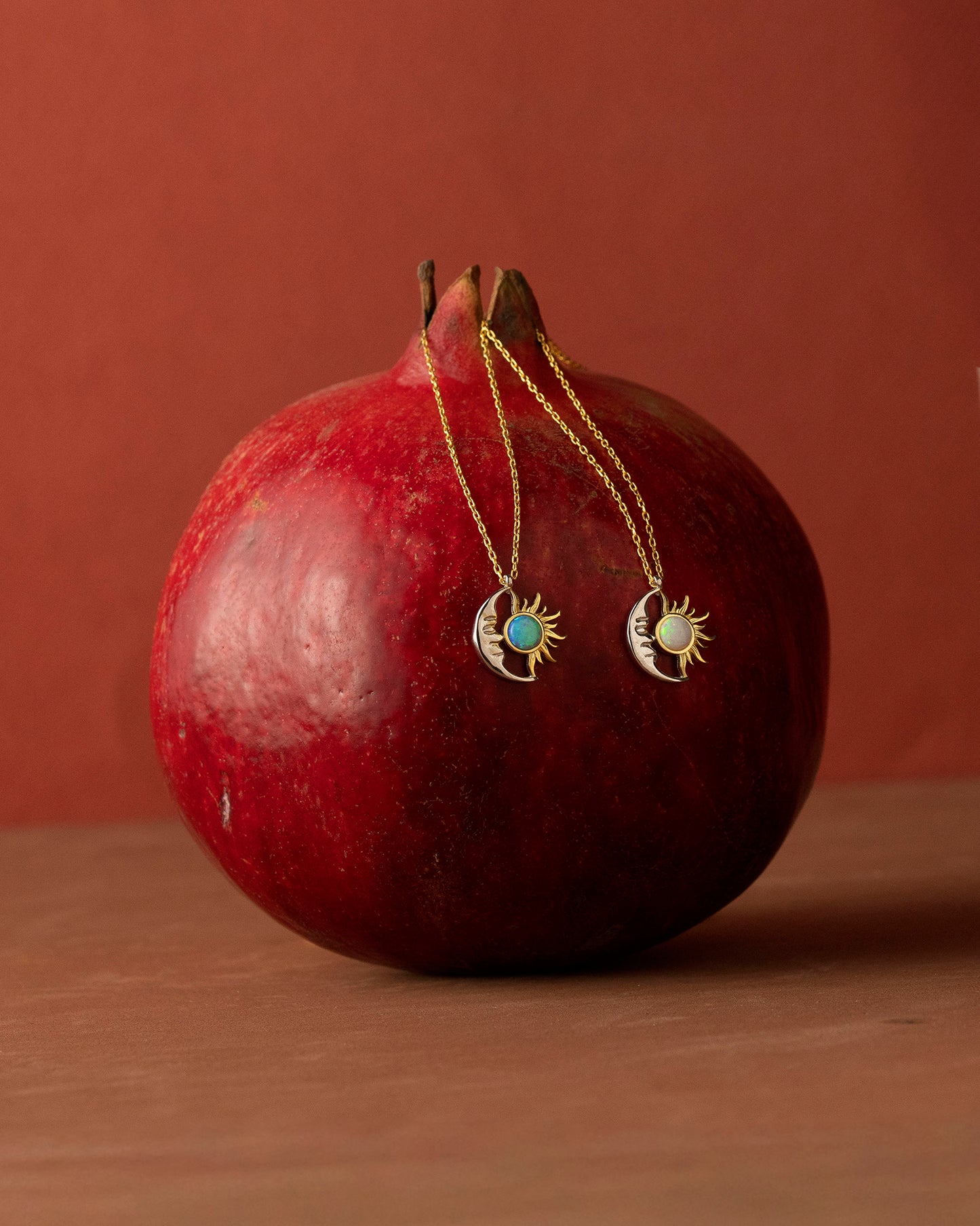 925 Ayar Gümüş Güneş & Ay Opal Kolye